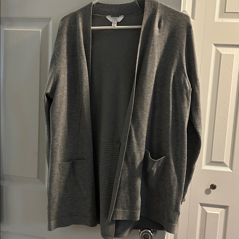 Time and Tru Heather Gray Top